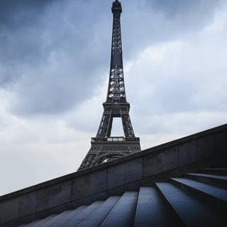 4k Eiffel Tower wallpaper