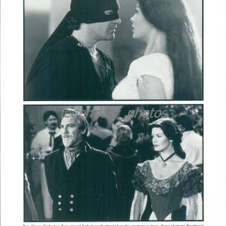The Mask of Zorro Elena Catherine Zeta-Jones wallpaper