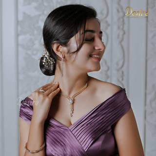 Diamond jewellery wallpaper