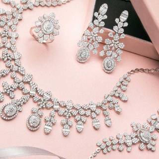 Diamond jewellery wallpaper