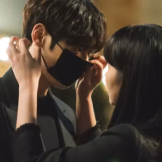 My Lovely Liar wallpaper