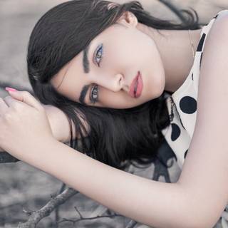 Portrait girl HD wallpaper