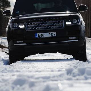 Land Rover car 4k iPhone wallpaper