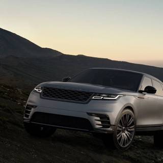 Land Rover car 4k iPhone wallpaper