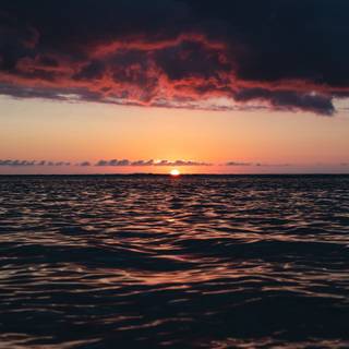 Cloud phone 4k wallpaper