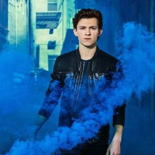 Tom Holland phone wallpaper