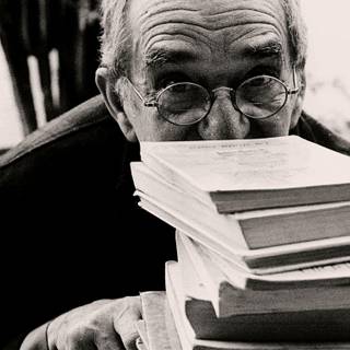 Gabriel García Márquez wallpaper