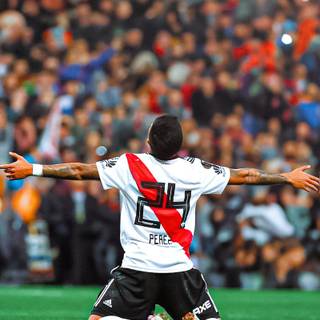 Enzo Pérez wallpaper