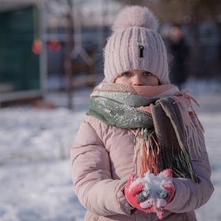 Child winter wallpaper