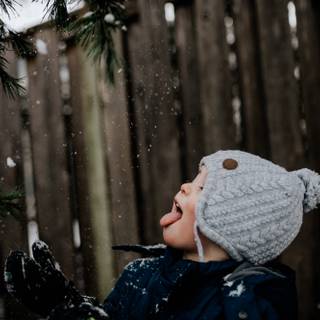 Child winter wallpaper