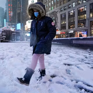 Time Square winter wallpaper