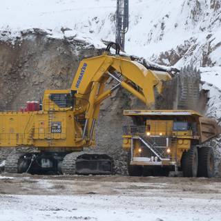 4k excavator wallpaper