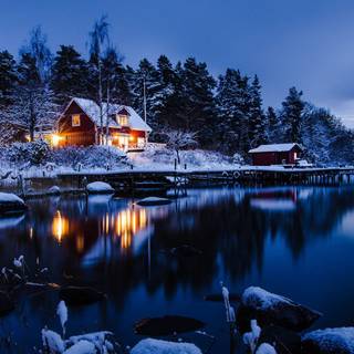 Winter cabin HD wallpaper