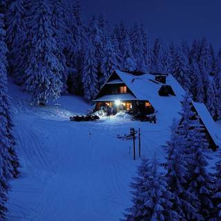 Winter cabin HD wallpaper