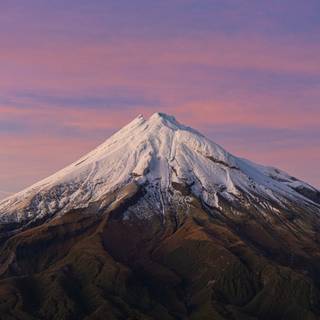 iPhone 14 Pro winter wallpaper