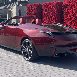 Rolls-Royce La Rose Noire Droptail wallpaper