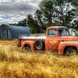 Classic truck computer wallpaper