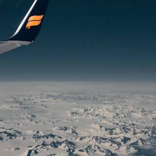 Plane winter wallpaper