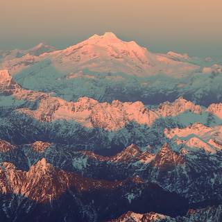 Mountains 4k iPhone X wallpaper