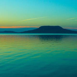 Calm iPhone wallpaper