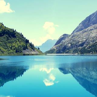 Calm iPhone wallpaper