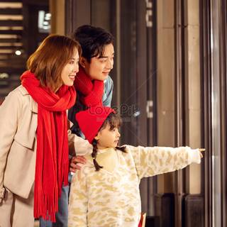 Family shopping wallpaper