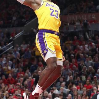 LeBron James iPhone 4k wallpaper