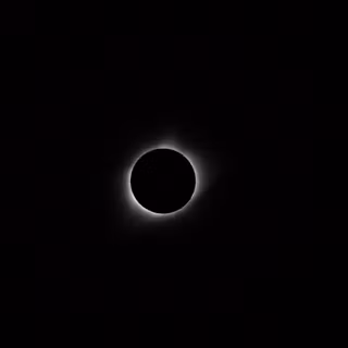 Solar eclipse iPhone wallpaper