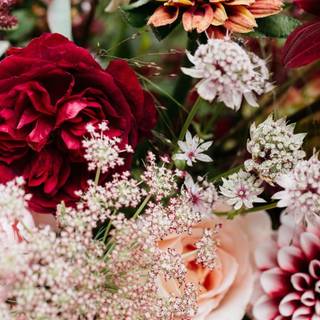 Autumn wedding flowers wallpaper