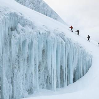 Winter climbing wallpaper
