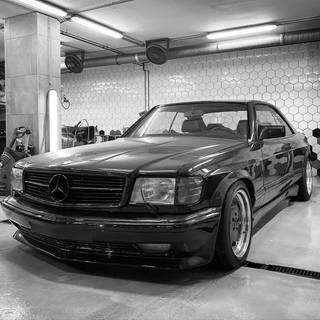 Mercedes-Benz 560 SEC wallpaper