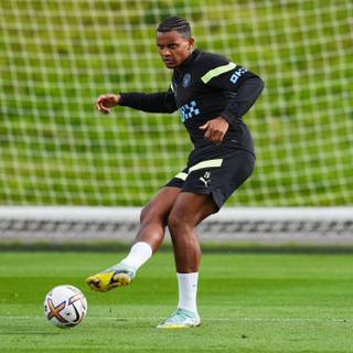 Manuel Akanji wallpaper