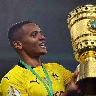 Manuel Akanji wallpaper