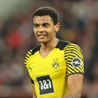 Manuel Akanji wallpaper