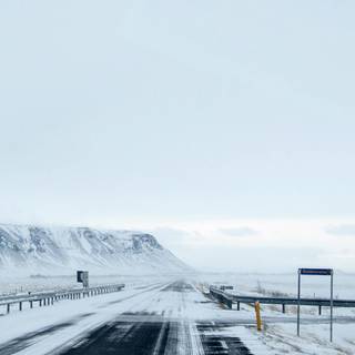 iPhone X winter wallpaper