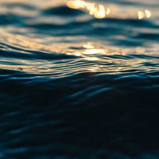 iPhone 8 black wallpaper