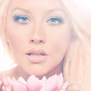 Christina Aguilera desktop wallpaper