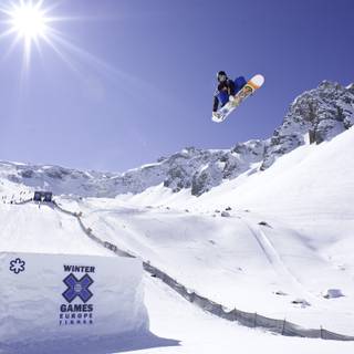 Winter olympic snowboarding wallpaper