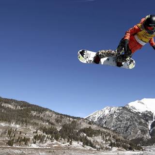 Winter olympic snowboarding wallpaper