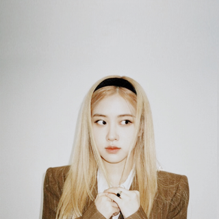 Blackpink Rose iPhone wallpaper