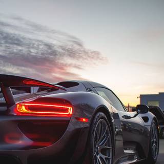 Porsche 918 iPhone wallpaper