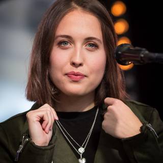 Alice Merton wallpaper