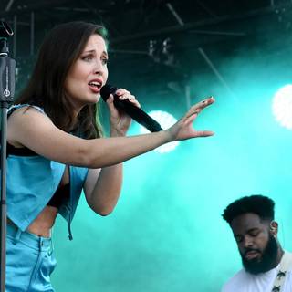 Alice Merton wallpaper