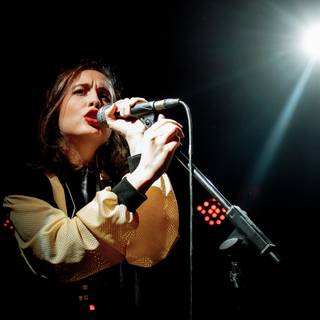 Alice Merton wallpaper