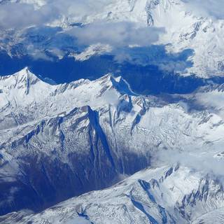 Winter blue sky wallpaper