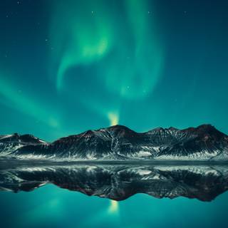 Aurora Borealis phone wallpaper