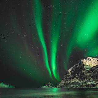 Aurora Borealis phone wallpaper