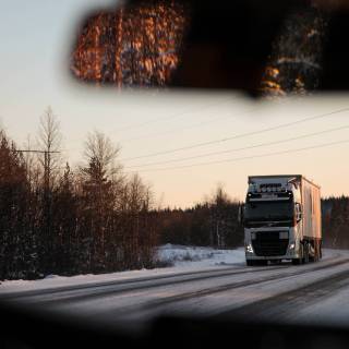 Truck winter road wallpaper