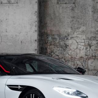 Aston Martin 4k iPhone wallpaper