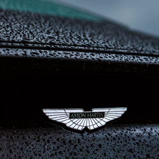 Aston Martin 4k iPhone wallpaper
